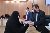 الگوپذیری از حضرت فاطمه زهرا(س) سرمنشا تمام معیارهای اخلاقی/حضرت فاطمه زهرا(س)سرآمد زنان عالم است/ تجلیل از زنان شاغل در استانداری
