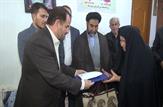 ابلاغ پیام رئیس جمهور به خانواده شهیدان خوب توسط استاندار