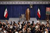 رهبر انقلاب اسلامی در دیدار هزاران نفر از مردم خوزستان و کرمان تاکید کردند: انتخابات؛ پایه تحول و راه‌حل مشکلات