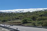 تصویری زیبا از لوداب واقع در دامنه کوه نیر